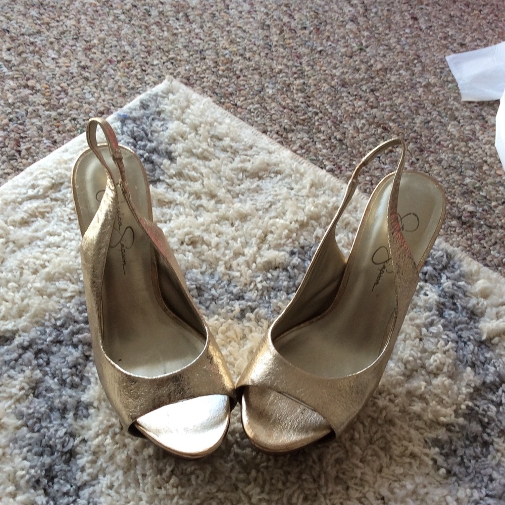 Jessica Simpson gold sling back heels